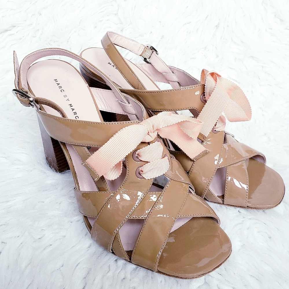 SALE Marc by Marc Jacobs 8 tan leather heels bow